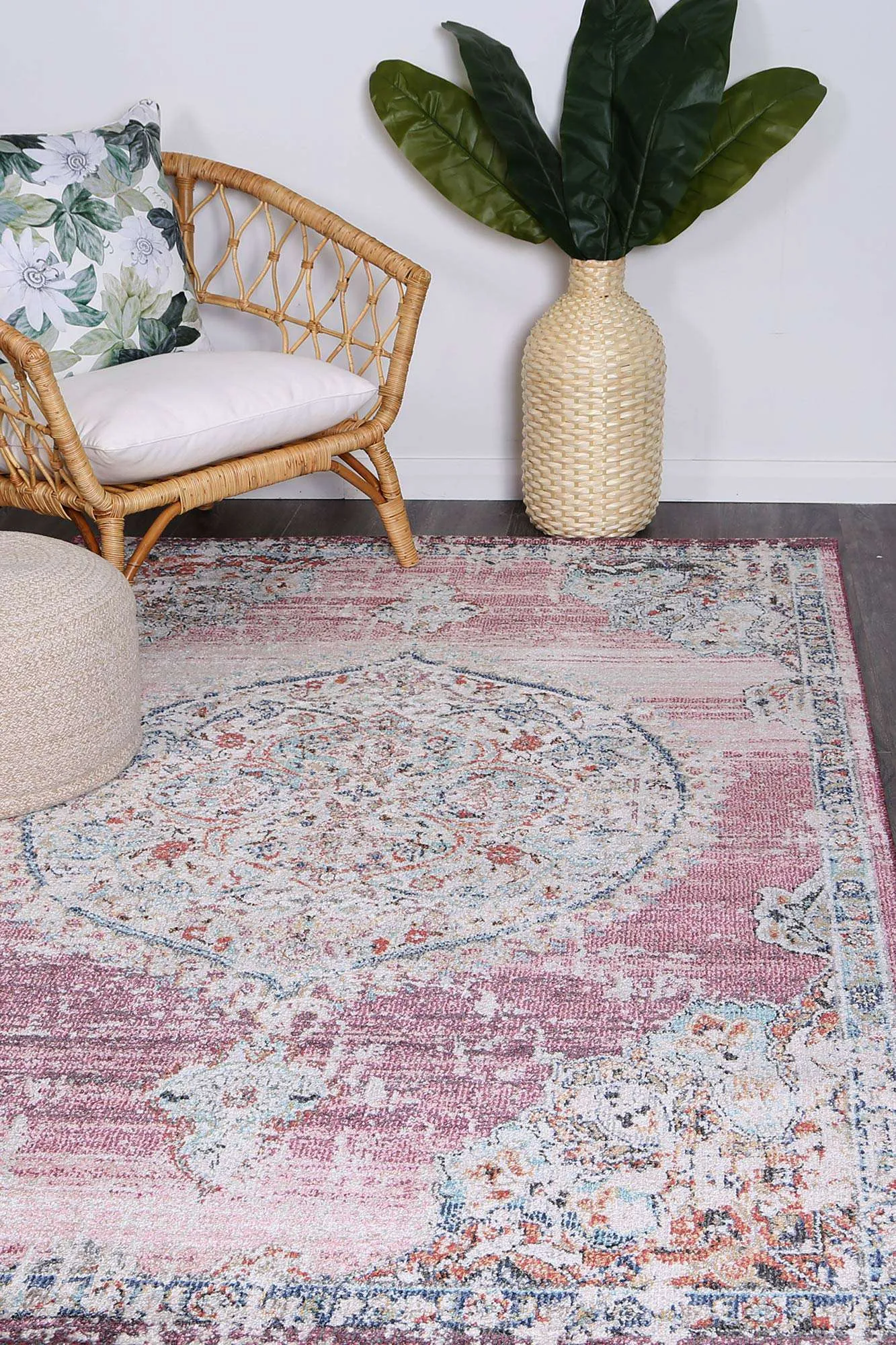0uhollow-medalion-transitional-blush-rug-80x300_1