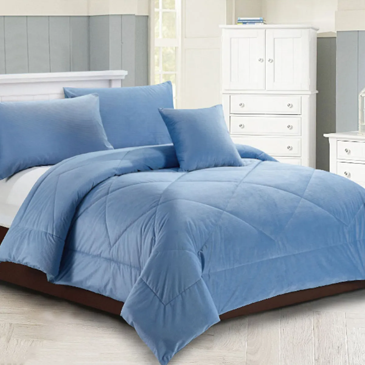 1bGeorges-Fine-Linens-Carrington-Quilt-Comforter-Set-Chambray-Blue-Super-King