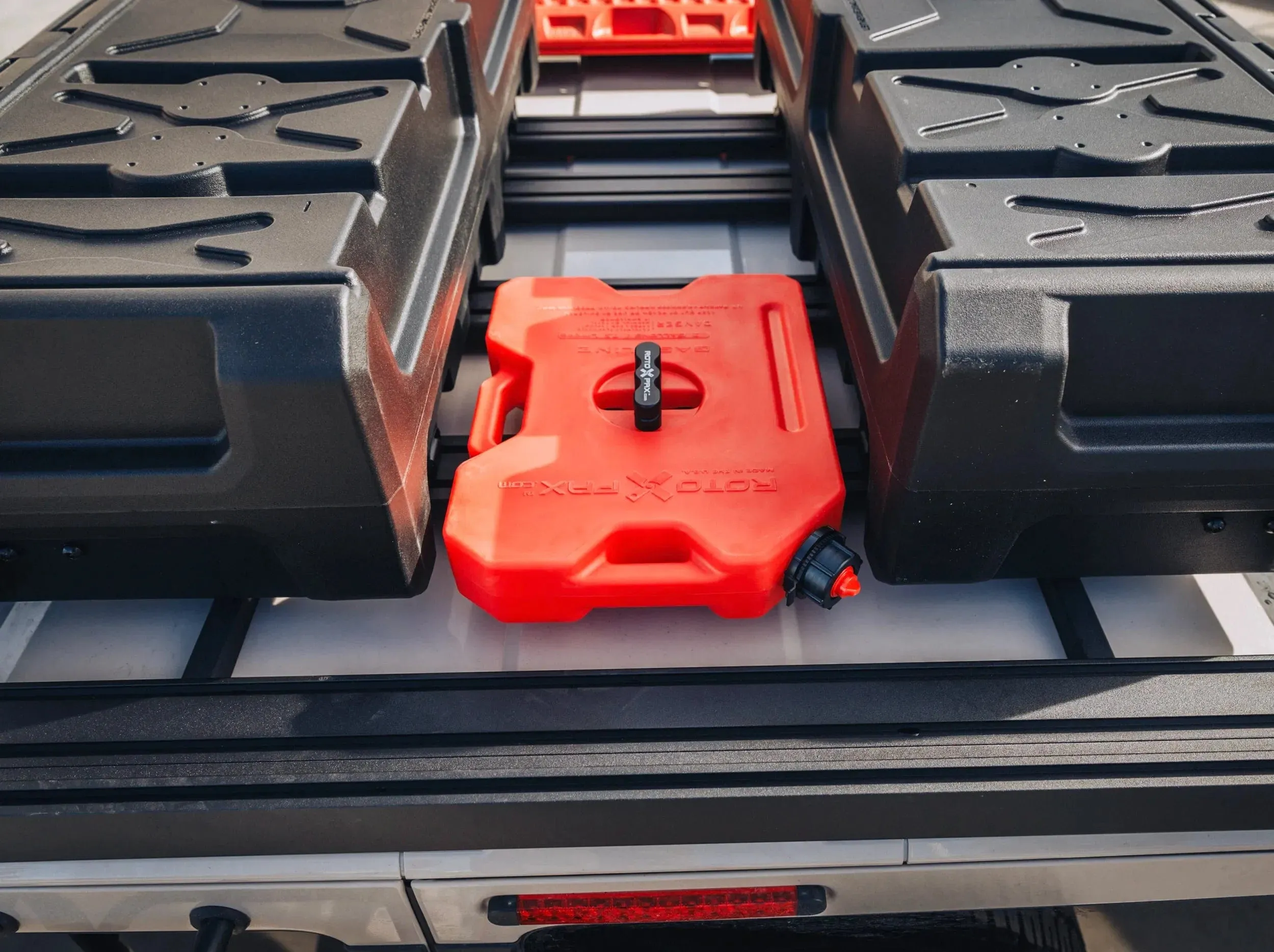 5nACS-ROOF-PLATFORM-RACK-RotoPax-Mounting-Bracket_1