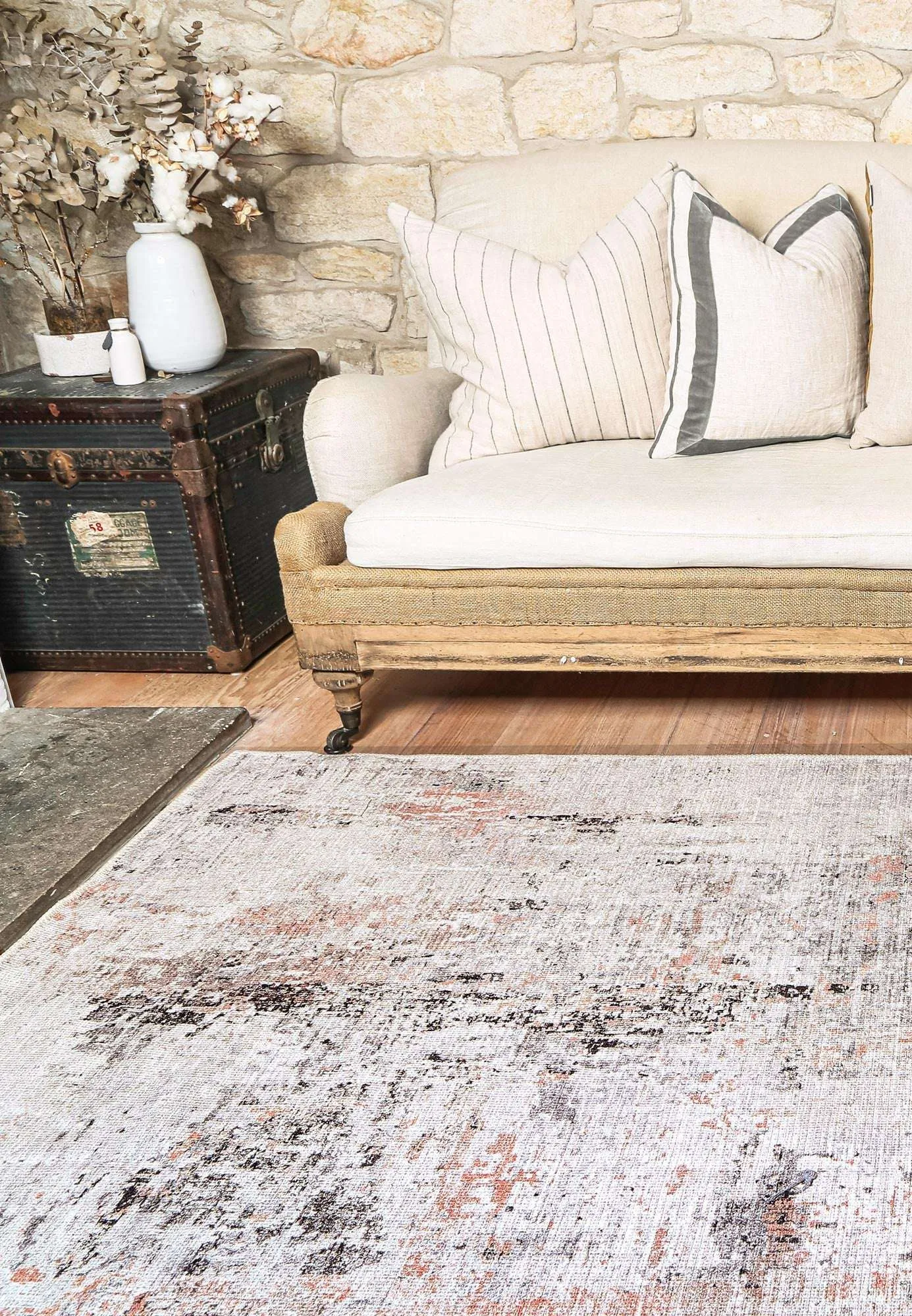 9jvintage-crown-charles-ivory-blush-distressed-vintage-rug-80x300_1